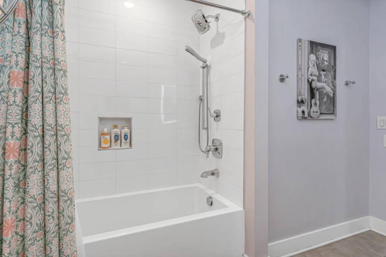 Nashville 3 Bed, 1 Bedroom With Washer, Dryer And Parking Eksteriør billede